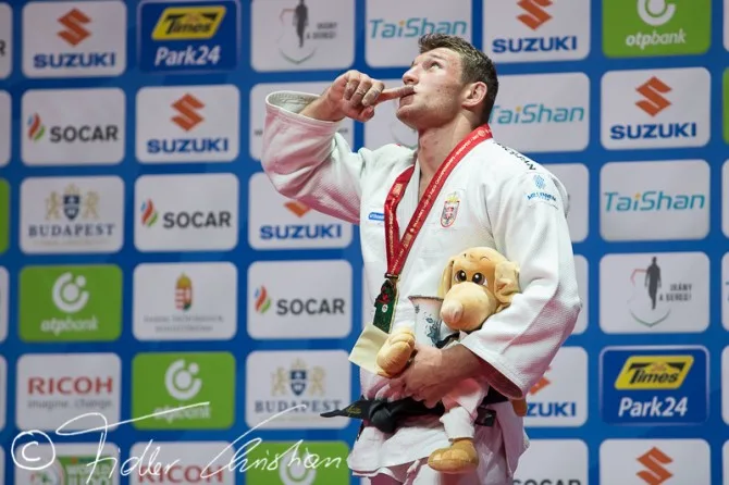 I Nemanji Majdovu specijalno priznanje Olimpijskog komiteta Srbije