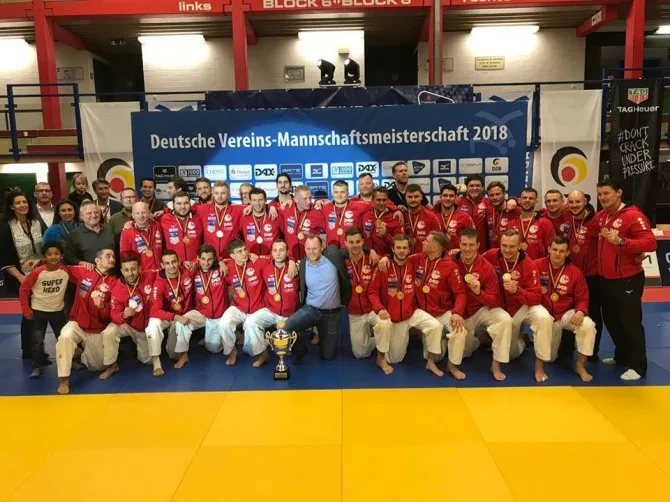 Nemanja Majdov osvojio titulu Bundeslige sa Hamburgom