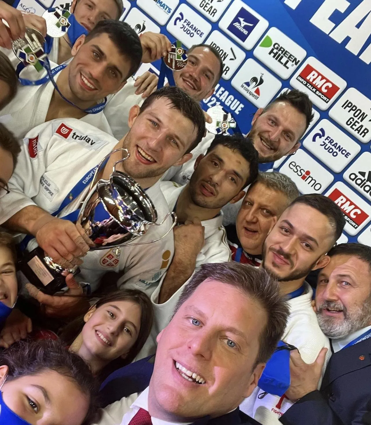 CRVENA ZVEZDA JE VICESAMPION EVROPE🏆🔴⚪️